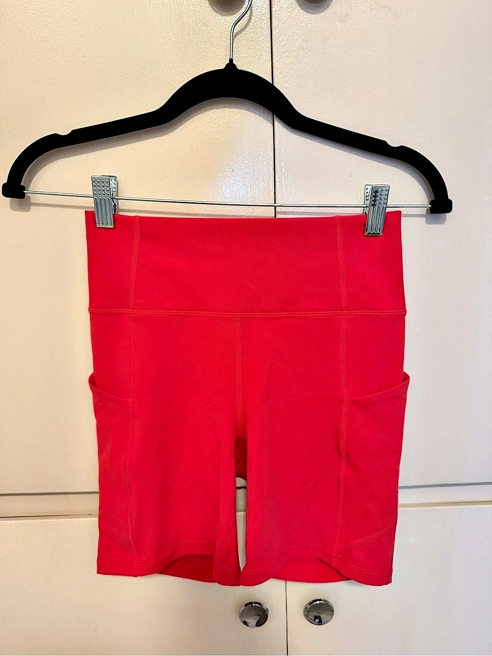 Fabletics Red Athletic Shorts Set - Picture 4 of 5